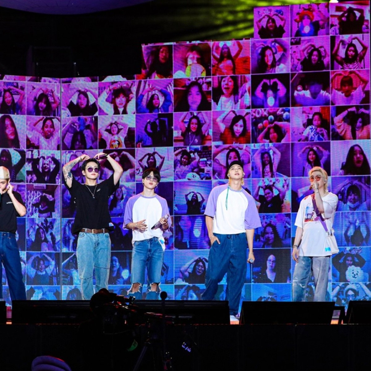 BTS explore the universe with over 1.33 million fans at MUSTER